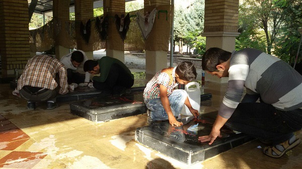 حضور جوانان در یادواره شهدا