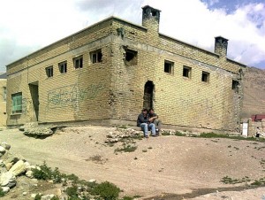 غفلت مسئولان اجرایی از روستایی که رکوددار “شهید” است/مردم “میغان”حتی حمام هم ندارند! غفلت مسئولان اجرایی از روستایی که رکوددار “شهید” است/مردم “میغان”حتی حمام هم ندارند!