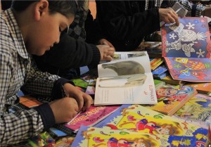 برگزاری گفت‌وگوی آزاد انگلیسی و برپایی کارگاه نقاشی در نمایشگاه بزرگ کتاب دماوند
