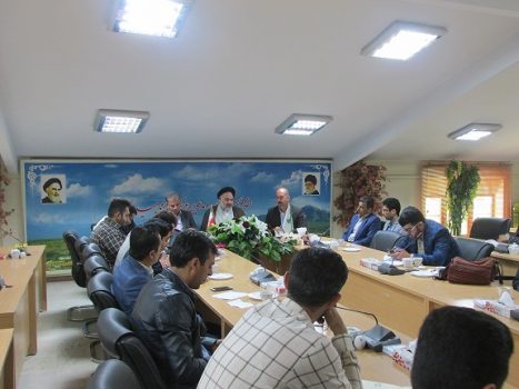 تصویب بودجه ۱۷ میلیارد تومانی شهرداری آبسرد در سال ۹۷/ بیش از ۱۱۰ درصد توسعه سرانه فضای سبز در شهر آبسرد خواهیم داشت