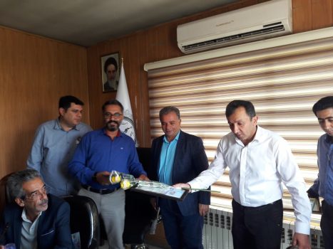 خبرنگاران و اصحاب رسانه شهرستان دماوند تجلیل شدند/ پیگیری استقرار دفتر خانه مطبوعات در شهرستان دماوند خبرنگاران و اصحاب رسانه شهرستان دماوند تجلیل شدند/ پیگیری استقرار دفتر خانه مطبوعات در شهرستان دماوند