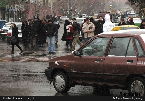 تصاویر /سرگردانی مسافران در خیابانها به دلیل بارش برف 