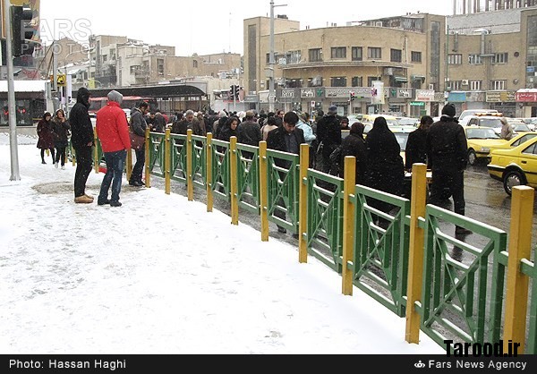 تصاویر /سرگردانی مسافران در خیابانها به دلیل بارش برف 