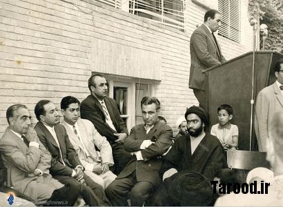1340؛ علی امینی دریکی ازمجالس مذهبی درمنزل آیت الله سید محمد بهبهانی درتهران