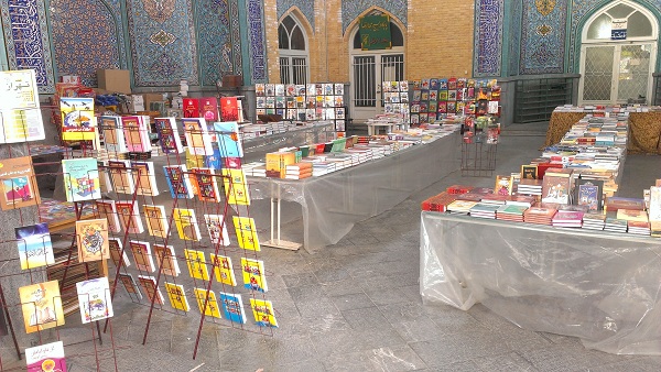 namayeshgah ketab gilavand (2)