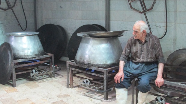 آشپزخانه حسینیه محله درویش