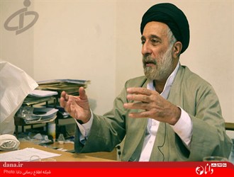 هادی خامنه ای