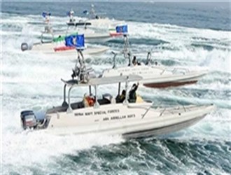 انهدام ناو هواپیمابر آمریکایی در خلیج فارس