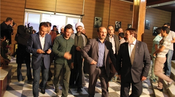 13940631000975_PhotoL