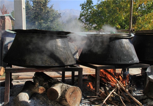 Damavand district judge Hosseinieh home kitchen (5)