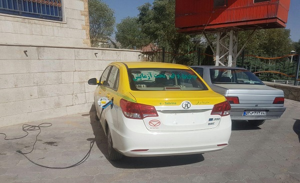 خودروی شارژی