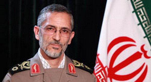 بازدید رئیس دفتر رهبری از نمایشگاه دستاوردهای بسیج