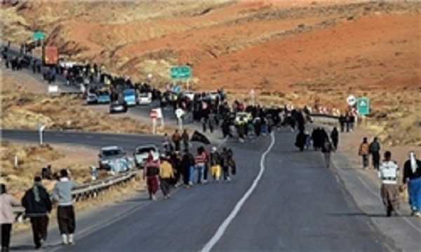 زایران پیاده مشهد مقدس
