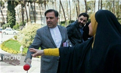 درگیری لفظی آخوندی با یک خبرنگار