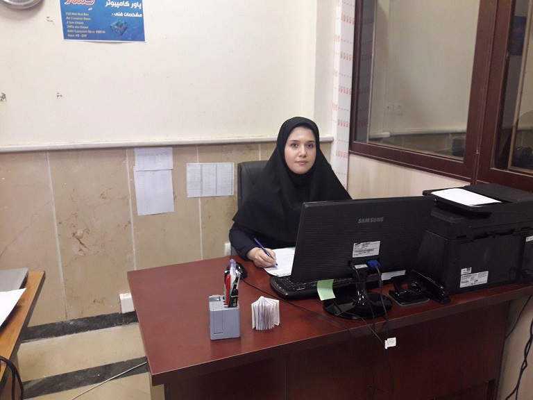 ساناز پروانی مدیر داخلی واحد فناور تسلا مرکز رشد دانشگاه آزاد اسلامی واحد دماوند