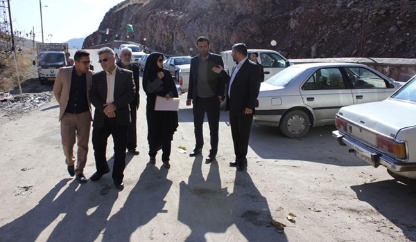 بازدید مسئولان شهرستان دماوند از جاده روستایی منطقه دلیچایی (4)