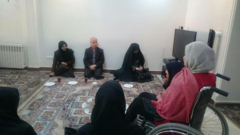 دیدار مسئولان شهرستان دماوند با معلولان ضایعه نخاعی بهمناسبت روز جهانی معلولین (1)
