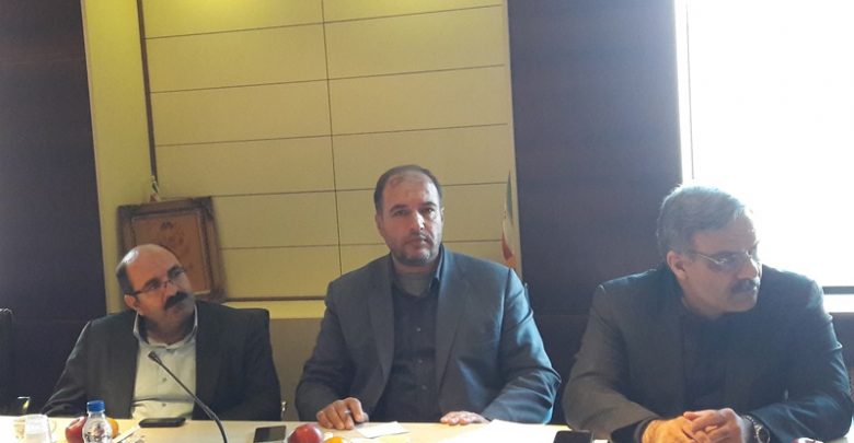 نشست مدیرکل تعاون، کار و رفاه اجتماعی استان تهران با مسئولان دماوند