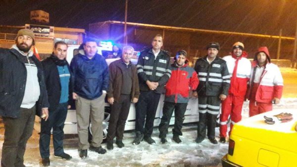 مسافر اتوبوس مسیر شمال - تهران در اثر برف‌گیر شدن محور فیروزکوه (1)