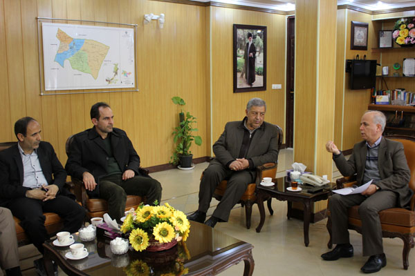 نشست ستاد مدیریت بحران شهرستان دماوند (1)