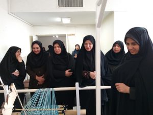 افتتاح کارگاه حولی بافی ویژه زنان سرپرست خانوار در دماوند (1)