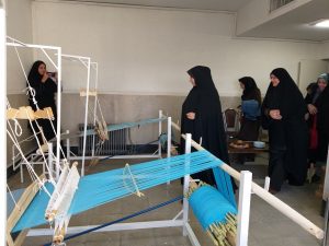 افتتاح کارگاه حولی بافی ویژه زنان سرپرست خانوار در دماوند (1)