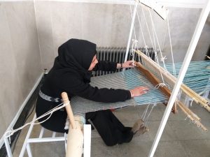 افتتاح کارگاه حولی بافی ویژه زنان سرپرست خانوار در دماوند (1)