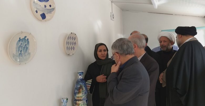 کارگاه و نمایشگاه سفال و سرامیک ایران دخت در شهر آبسرد (1)