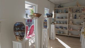 کارگاه و نمایشگاه سفال و سرامیک ایران دخت در شهر آبسرد (1)