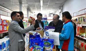 گوشت قرمز احتکار شده در یکی از فروشگاه‌های زنجیره ای رودهن (1)