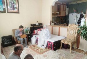 دیدار مسئولان با خانواده شهیدان جعفری و کاکل قمی در دماوند (1)