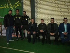 کسب مقام قهرمانی تیم فوتسال املاک پارسان در مسابقات جام دهه فجر شهرستان دماوند (1)