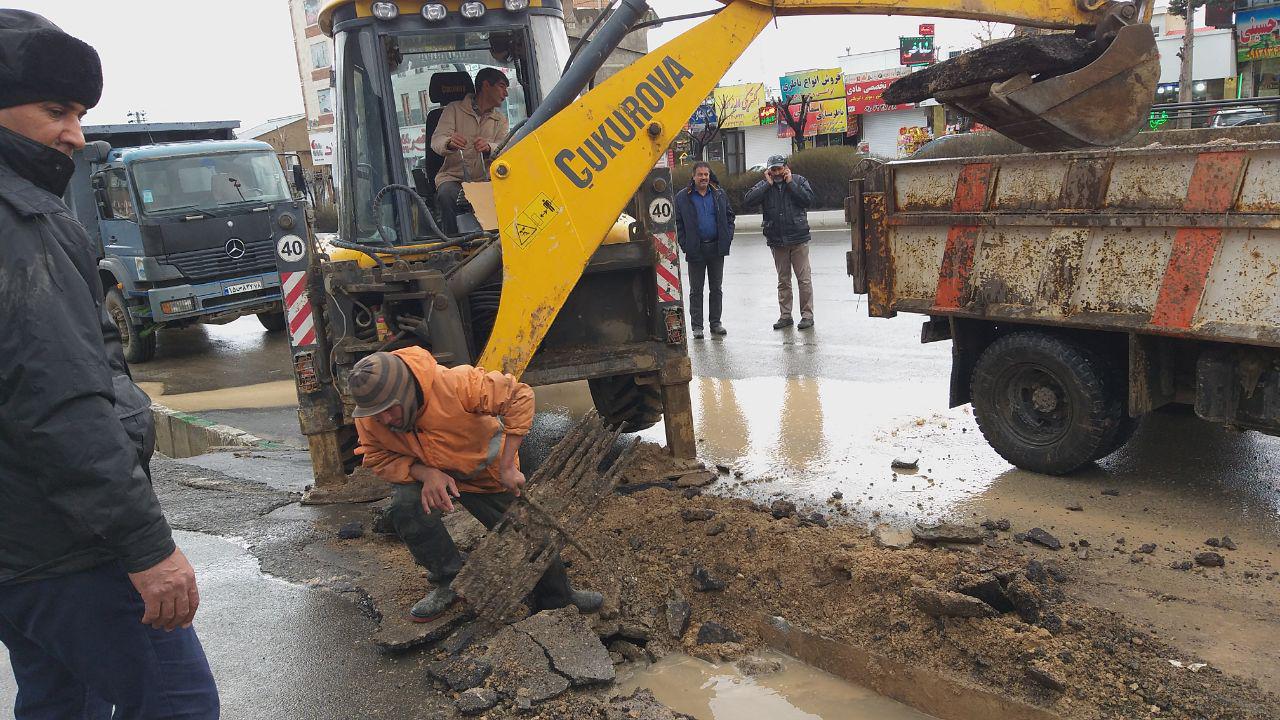 پل عابر پیاده در بلوار آیتالله خامنهای گیلاوند (2)