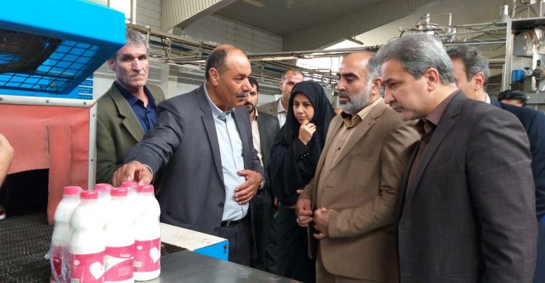 بازدید کارگروه‌ رونق تولید از کارخانه شیر پاستوریزه هموطن رودهن (1)