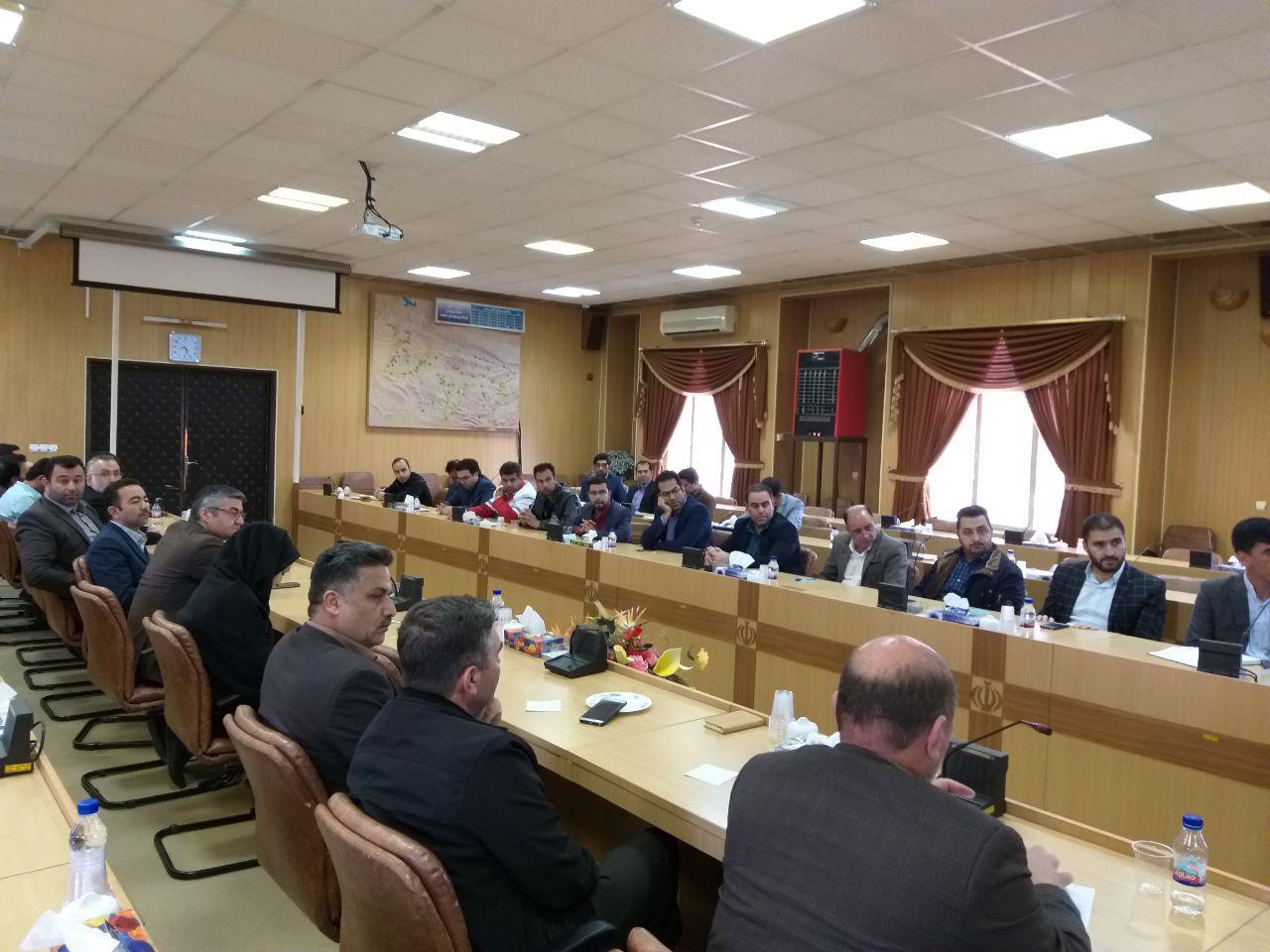 نخستین نشست ستاد مدیریت بحران شهرستان دماوند در سال 98 (1)