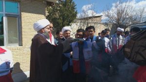 کانون طلاب جمعیت هلال احمر دماوند به مناطق سیل‌زده کشور (9)
