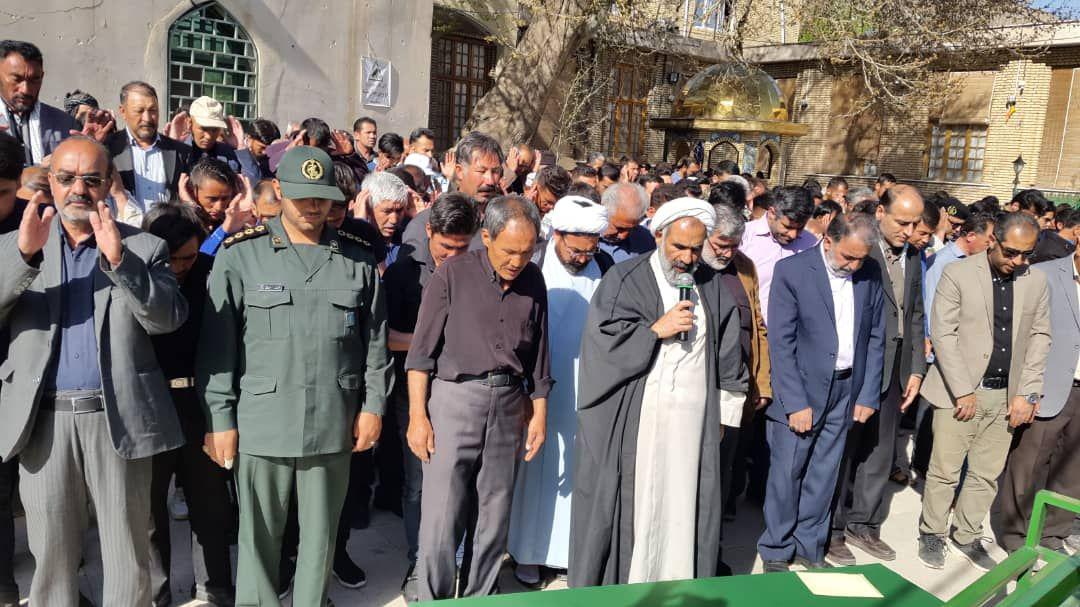 تشییع غلام رسولی شهید مدافع حرم آیینه‌ورزان دماوند (1)