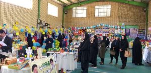 نمایشگاه دستاوردهای مدارس غیردولتی دماوند (1)