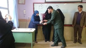 اجرای طرح سپاس معلم با عنوان تکریم باغبان دل‌ها در مدارس دماوند (1)
