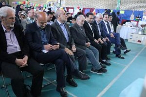 نمایشگاه دستاوردهای مدارس غیردولتی دماوند (1)