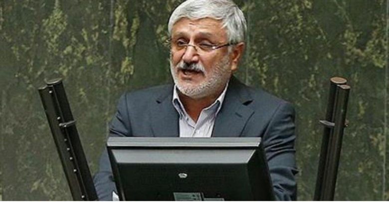 خسارت ۱۲ میلیارد تومانی به بیت‌المال با دپوی سیب در یکی از سردخانه‌های دماوند